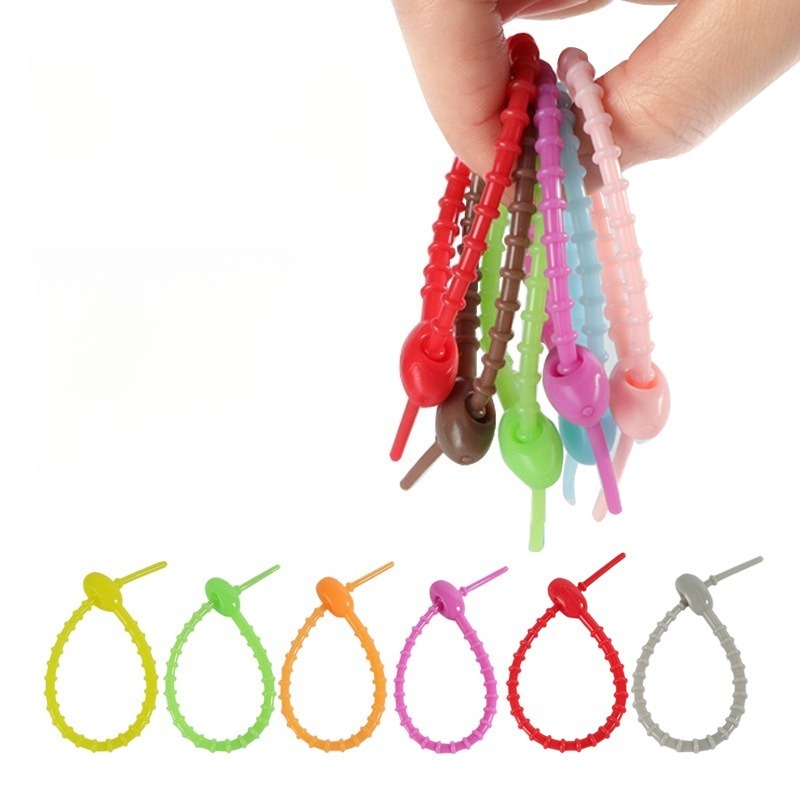 Cable Winder Keychain - ランダムカラー5個多機能シリコン製結束ストラップDIYクラフトアクセサリーキーホルダーバッグ吊り下げ飾りデータケーブルワインダー