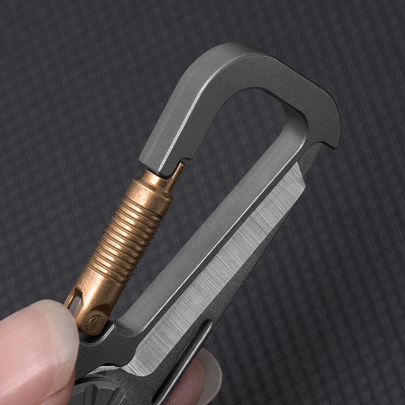 男性用チタン合金車キーホルダー - 内蔵ミニナイフ、軽量ED - Edc Carry Essentials のレビューと価格